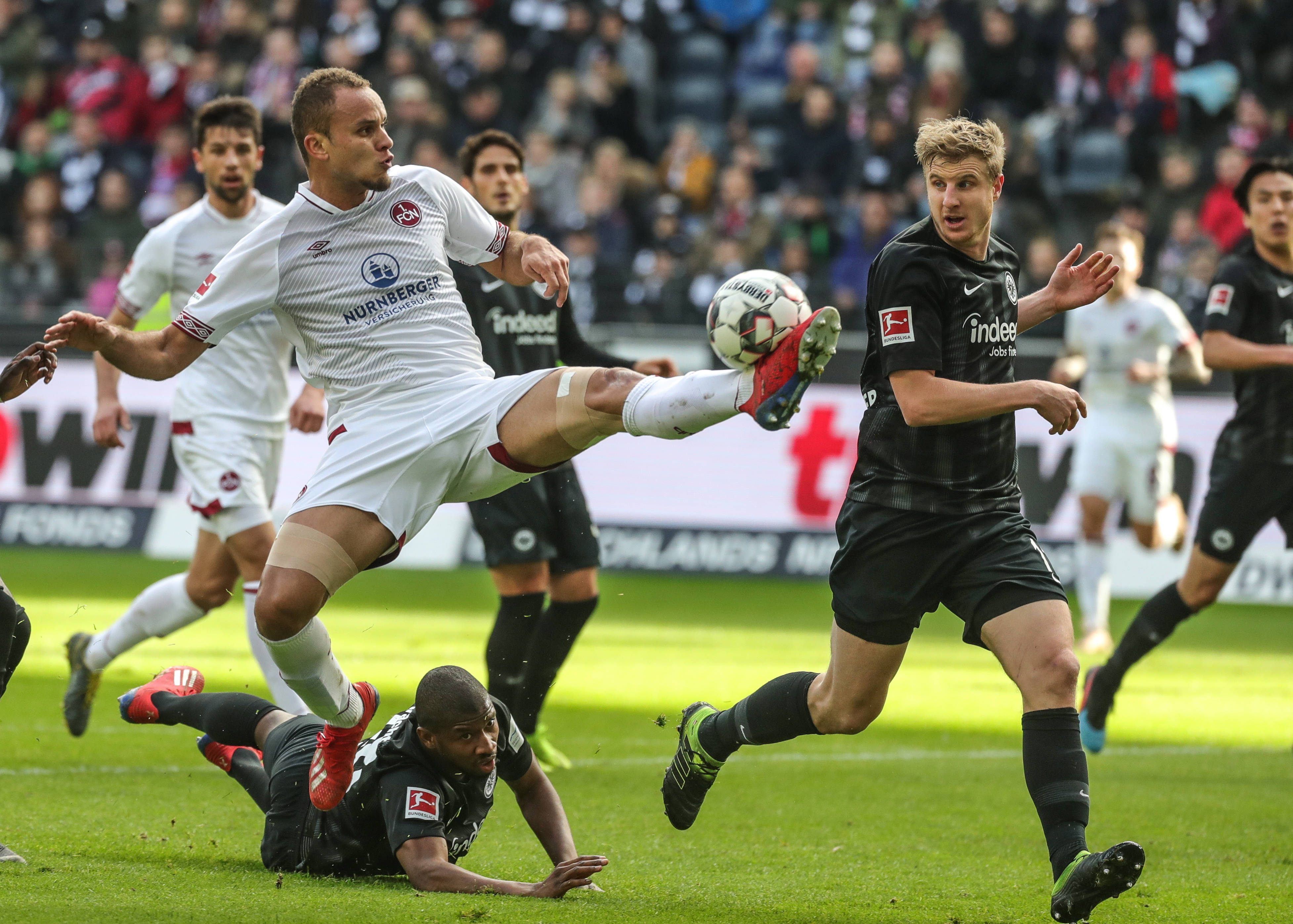 曼城官宣“面具侠”加盟造恐怖防线 英超争冠结局已定?